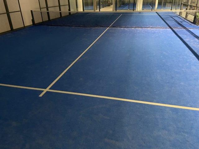 1550123-5 Padelbana i gott skick