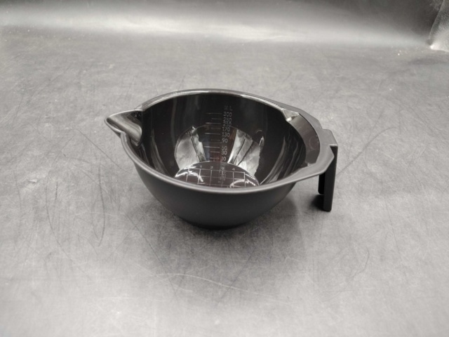 1550351-1 Paint bowl 100 pcs - True Colour, black, 300 ml