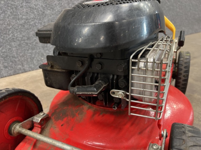 1550363-4 Gräsklippare Klippo Triumph