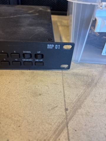 1548768-16 PA-system med JBL-högtalare, Crest-slutsteg och dbx EQ