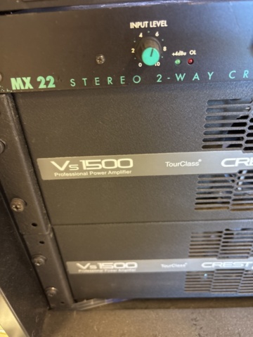 1548768-20 PA-system med JBL-högtalare, Crest-slutsteg och dbx EQ