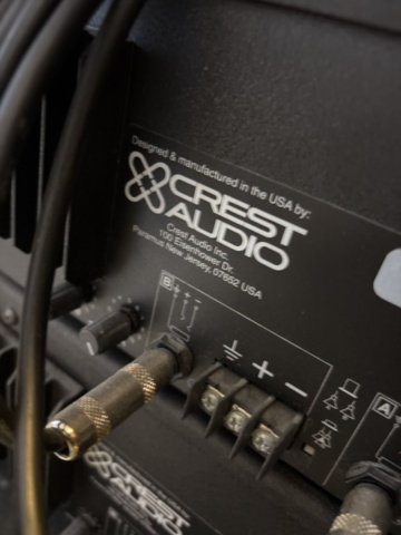 1548768-24 PA-system med JBL-högtalare, Crest-slutsteg och dbx EQ