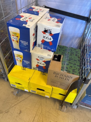1548778-11 Samling med glas och alkoholfri dryck