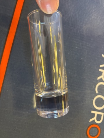 1548778-17 Samling med glas och alkoholfri dryck