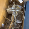 1548778-19 Samling med glas och alkoholfri dryck