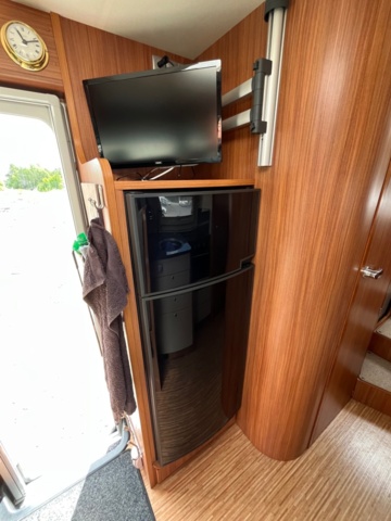 1421930-41 Husbil - Adria Mobil Coral Automat 670 3.0 MultiJet , 158hk, 2011