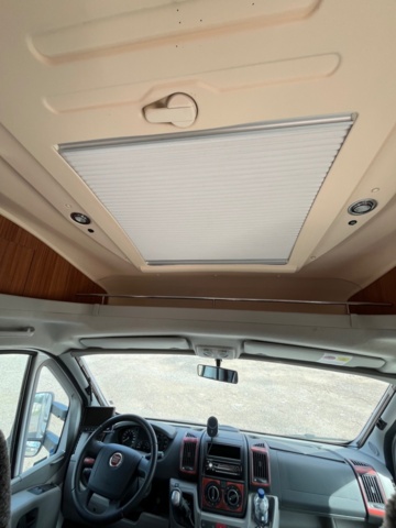 1421930-51 Husbil - Adria Mobil Coral Automat 670 3.0 MultiJet , 158hk, 2011