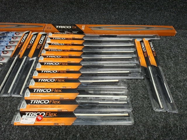 1551218-14 30 st Torkarblad TRICO Flex