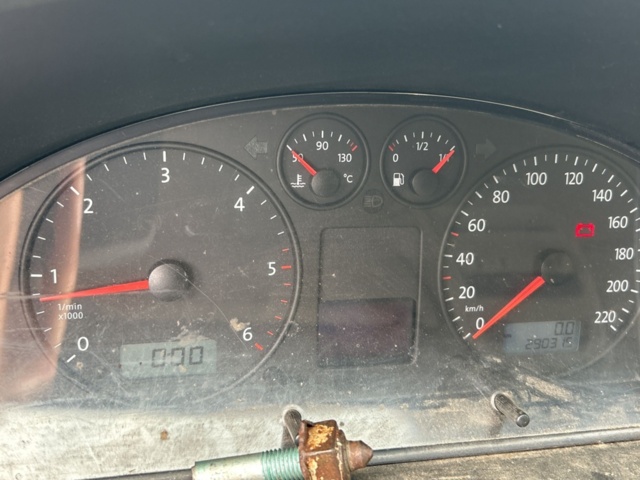 1504319-10 Volkswagen Transporter T30 2.5 TDI 4Motion 10v Manual, 131hp, 2005