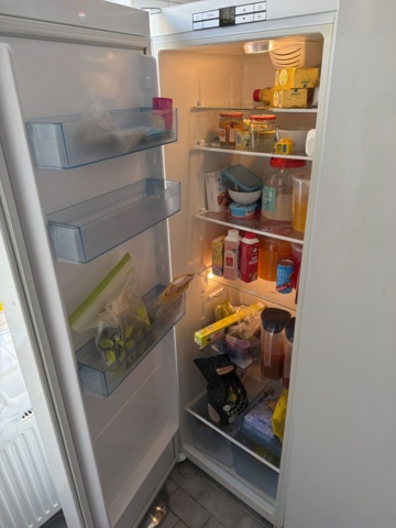 1516057-6 Frys och kylskåp 2 st