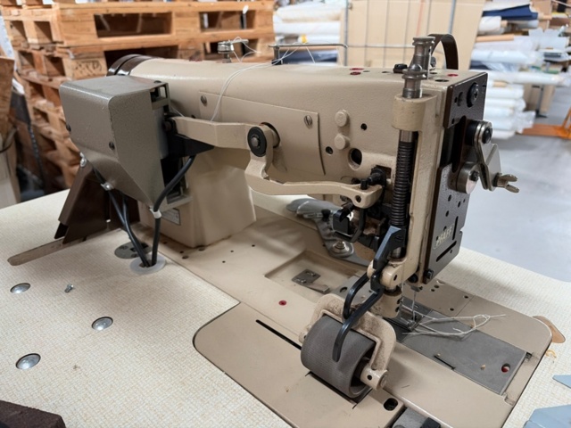 1546027-6 Industrial sewing machine - Pfaff 1242 - double needle, hem folder and puller