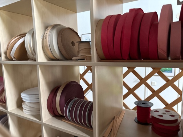 1546044-3 Shelves 2 pcs with contents - Edging, fringes, decorative ribbons