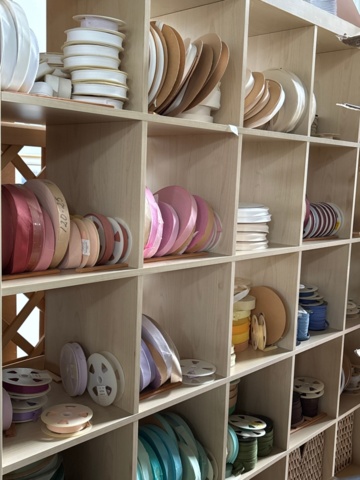 1546044-2 Shelves 2 pcs with contents - Edging, fringes, decorative ribbons