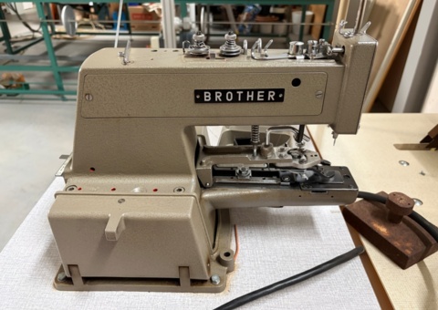 Industriell knappmaskin - Brother CB3-B912-1