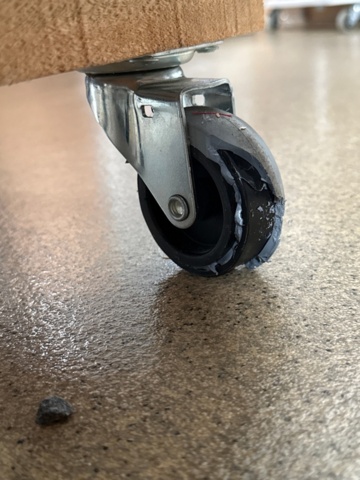 1546032-16 Eyelet machine with eyelets - Constantin Hang 1035CD