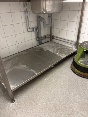 1544682-3 Sink with sink