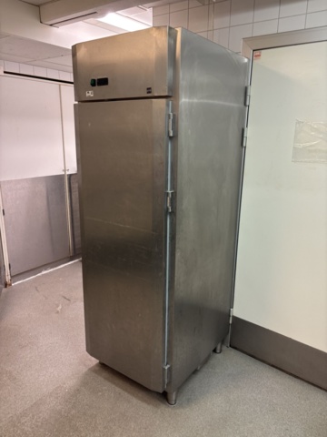1544685-10 Restaurant refrigerator APE