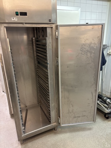 1544685-16 Restaurant refrigerator APE