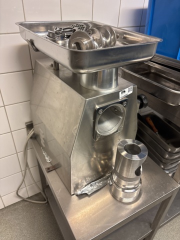 1544689-1 Meat grinder with accessories - Fimar TR32RSQ0U405T