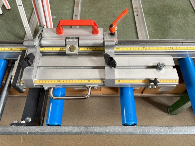 1546031-6 Pipe cutter with feed table - Elumatec MMS100/02