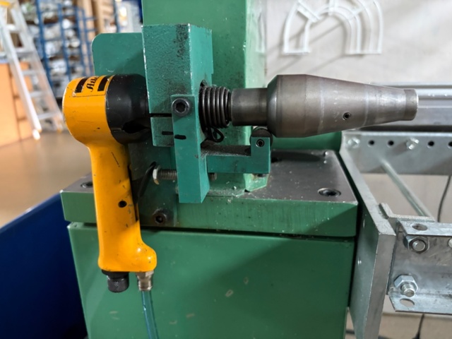 1546031-3 Pipe cutter with feed table - Elumatec MMS100/02