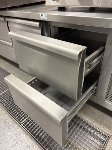 1544695-3 Grillkylbänk - Zanussi