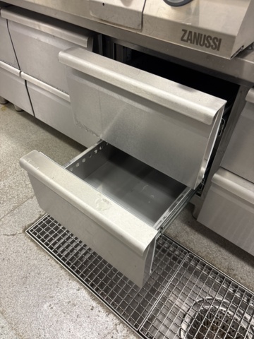 1544695-5 Grillkylbänk - Zanussi