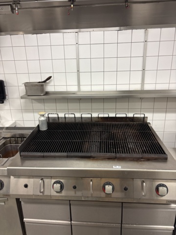 1544696-2 Gasolgrill - Zanussi