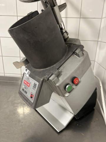 1544816-5 Grönsaksskärare med tillbehör - Hällde RG-250