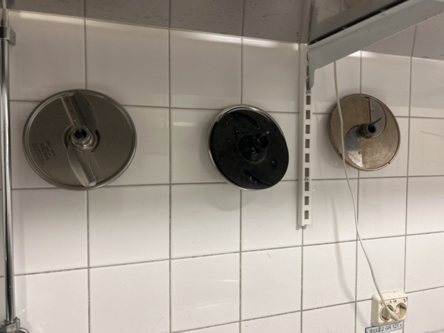 1544816-7 Grönsaksskärare med tillbehör - Hällde RG-250