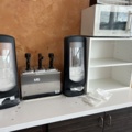 1544809-1 Såsdispenser, servettdispenser och mikrovågsugn