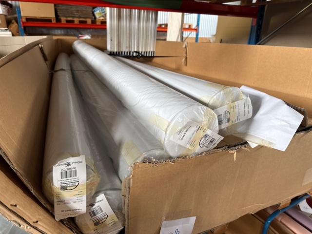 1546054-4 Lot with roller blind fabric, >1300 m