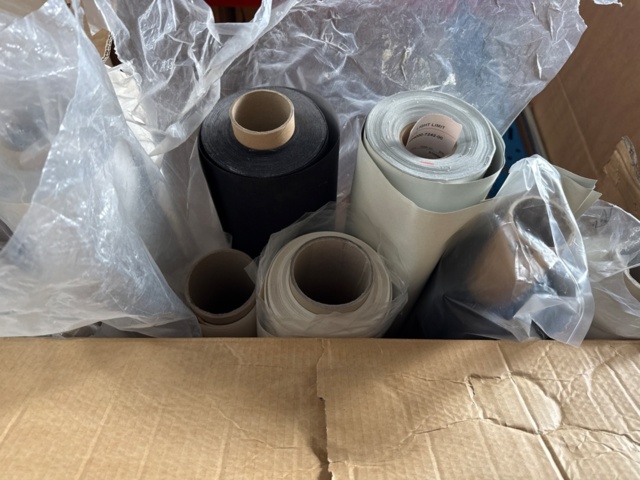 1546054-6 Lot with roller blind fabric, >1300 m