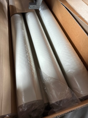 1546054-10 Lot with roller blind fabric, >1300 m