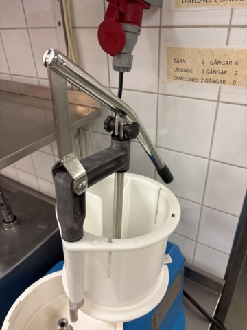 1544721-2 Grönsaksskärare - Hällde RG-7