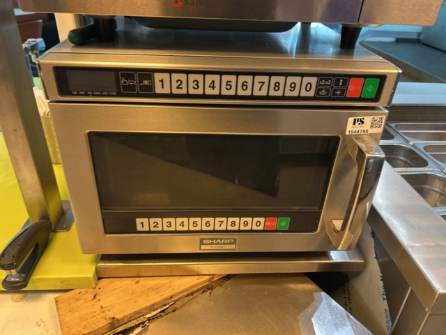 1544796-4 Mikrovågsugn - Sharp R-2100AT