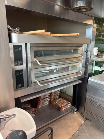 1544748-2 Pizzaugn