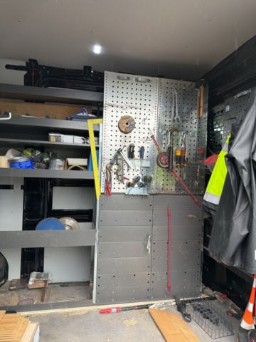 1357554-15 Skåpbil med verkstadsinredning - Volkswagen Crafter 35, 177hk -2019