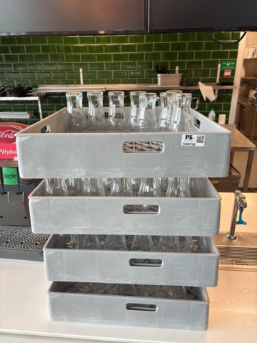 1544756-1 Backar 8 st med glas
