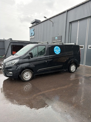 1357553-9 Skåpbil med verkstadsinredning - Ford Transit Custom 300, 130hk -2021