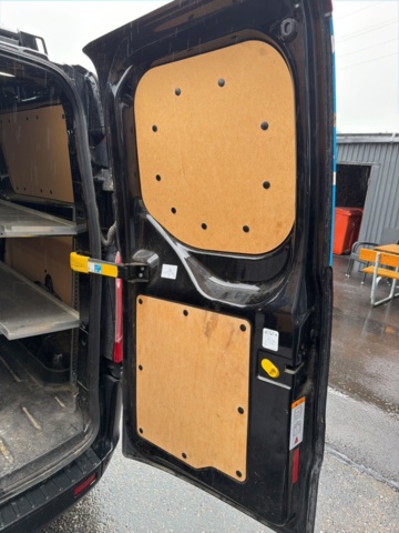 1357553-19 Skåpbil med verkstadsinredning - Ford Transit Custom 300, 130hk -2021