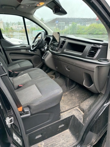 1357553-25 Skåpbil med verkstadsinredning - Ford Transit Custom 300, 130hk -2021