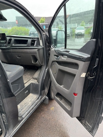 1357553-26 Skåpbil med verkstadsinredning - Ford Transit Custom 300, 130hk -2021
