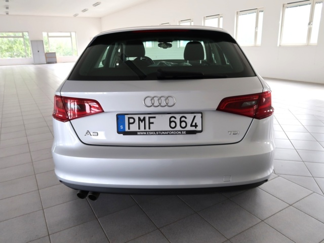 1070471-5 Audi A3 Sportback 2.0 TDI Manual, 150hp, 2014