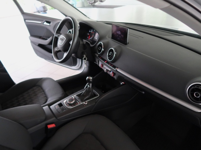 1070471-9 Audi A3 Sportback 2.0 TDI Manual, 150hp, 2014