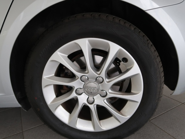 1070471-12 Audi A3 Sportback 2.0 TDI Manual, 150hp, 2014