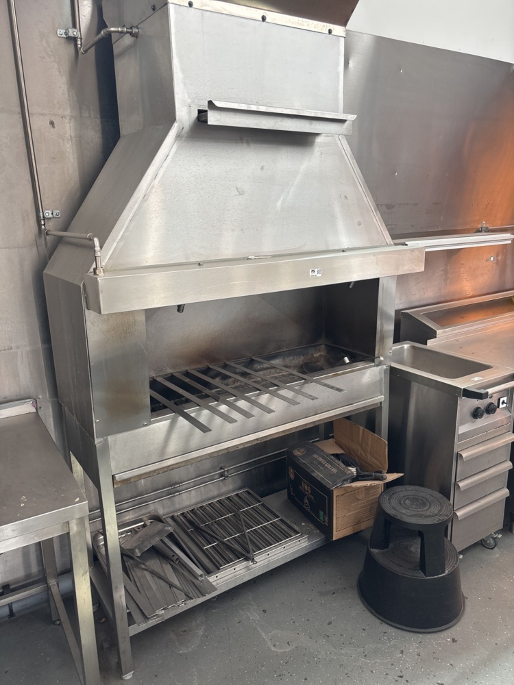 1544785-1 Kolgrill utan kåpa/släckutrustning