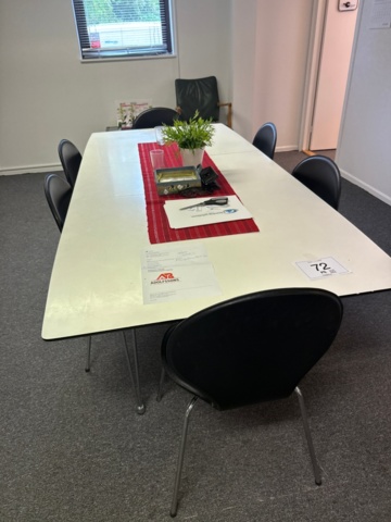 1546072-10 Dining table with chairs, serving trolley and kitchen appliances/equipment