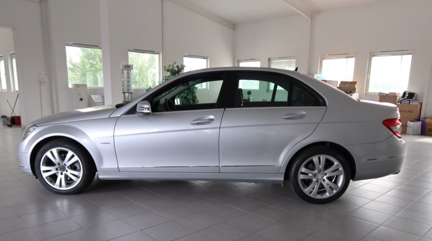 1070472-2 Mercedes-Benz C 220 CDI 5G-Tronic, 170hp, 2009