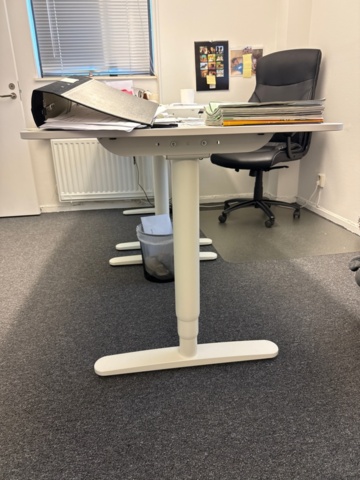 1546071-7 Office package with desk, printer and office furniture